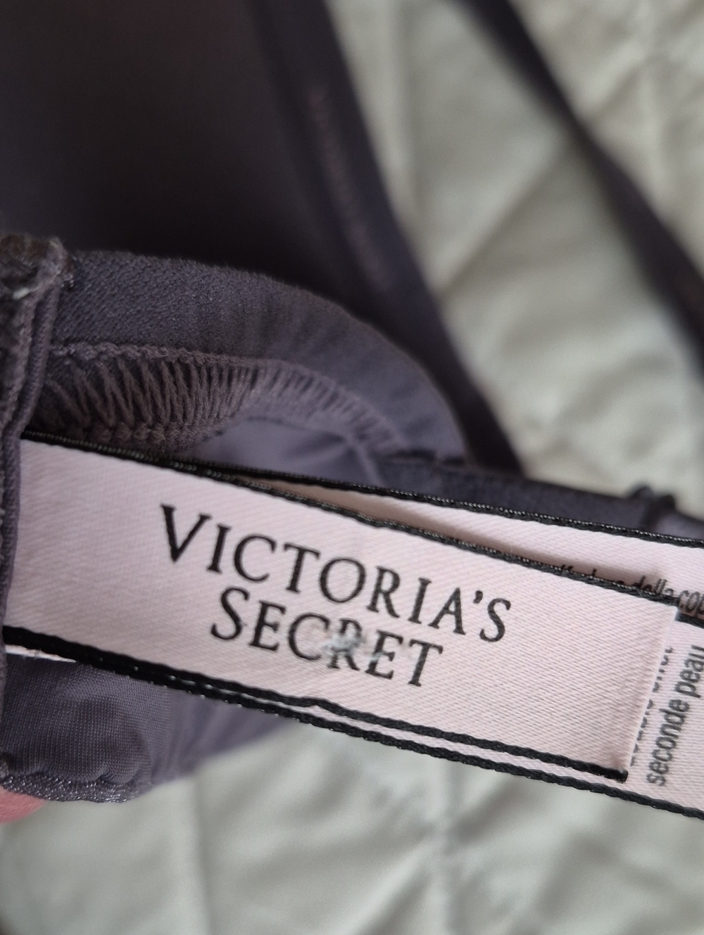 2 For 1 Victora Secret!! Tee Shirt. 36DD. - Picture 8 of 12